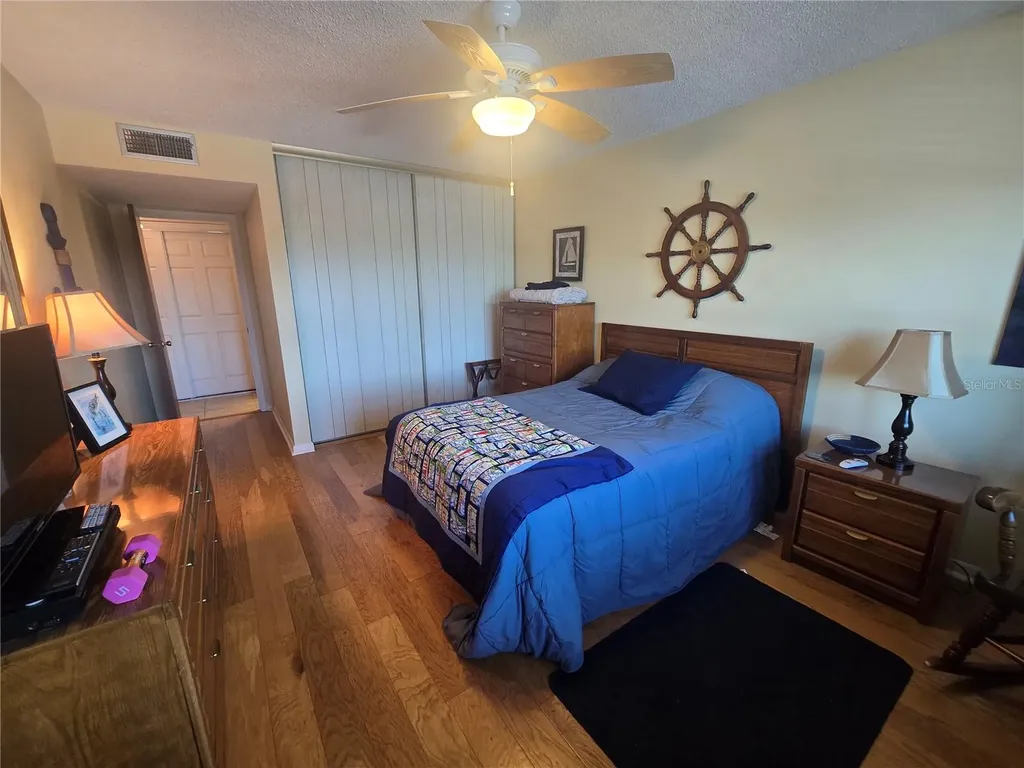 6400 46th Avenue N Kenneth City FL 33709