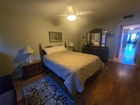 6400 46th Avenue N Kenneth City FL 33709