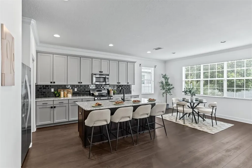 136 Philippe Grand Court Safety Harbor FL 34695