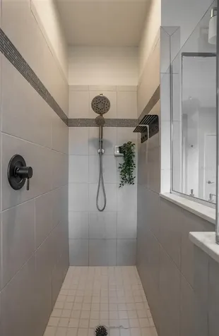 136 Philippe Grand Court Safety Harbor FL 34695