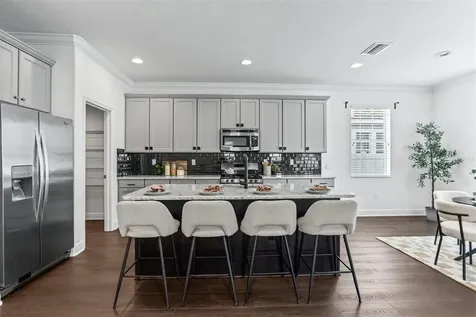 136 Philippe Grand Court Safety Harbor FL 34695