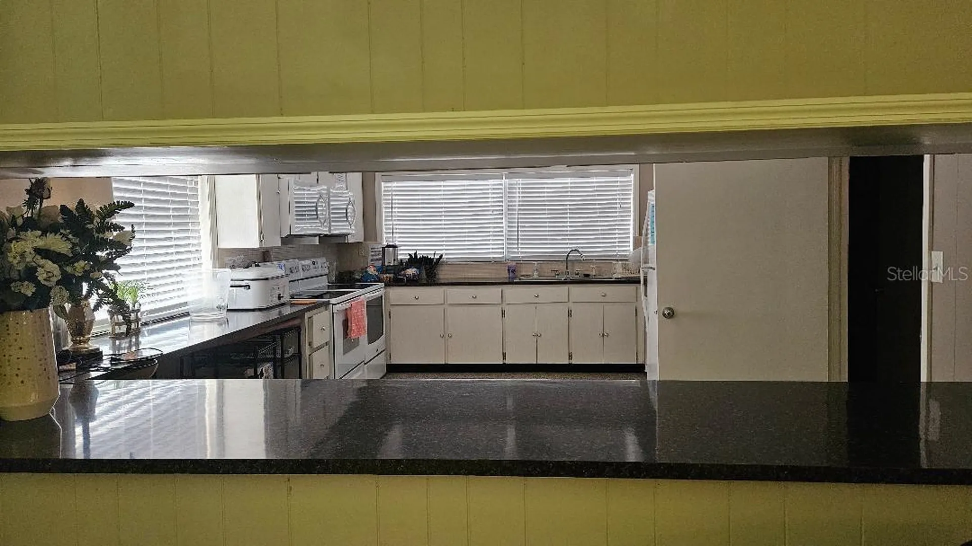 9815 47th Avenue N St Petersburg FL 33708