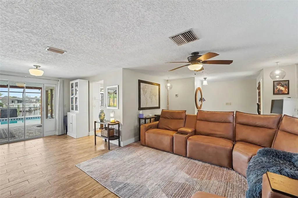 5736 Melaleuca Drive Holiday FL 34690