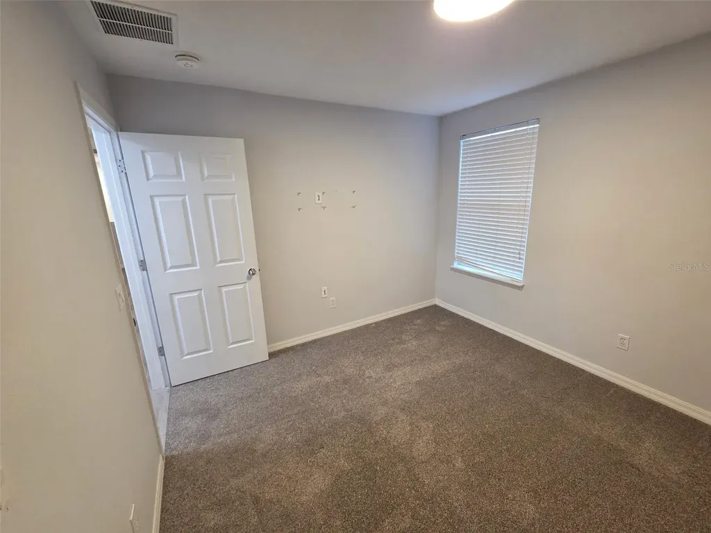 930 Spring Park Loop Kissimmee FL 34747