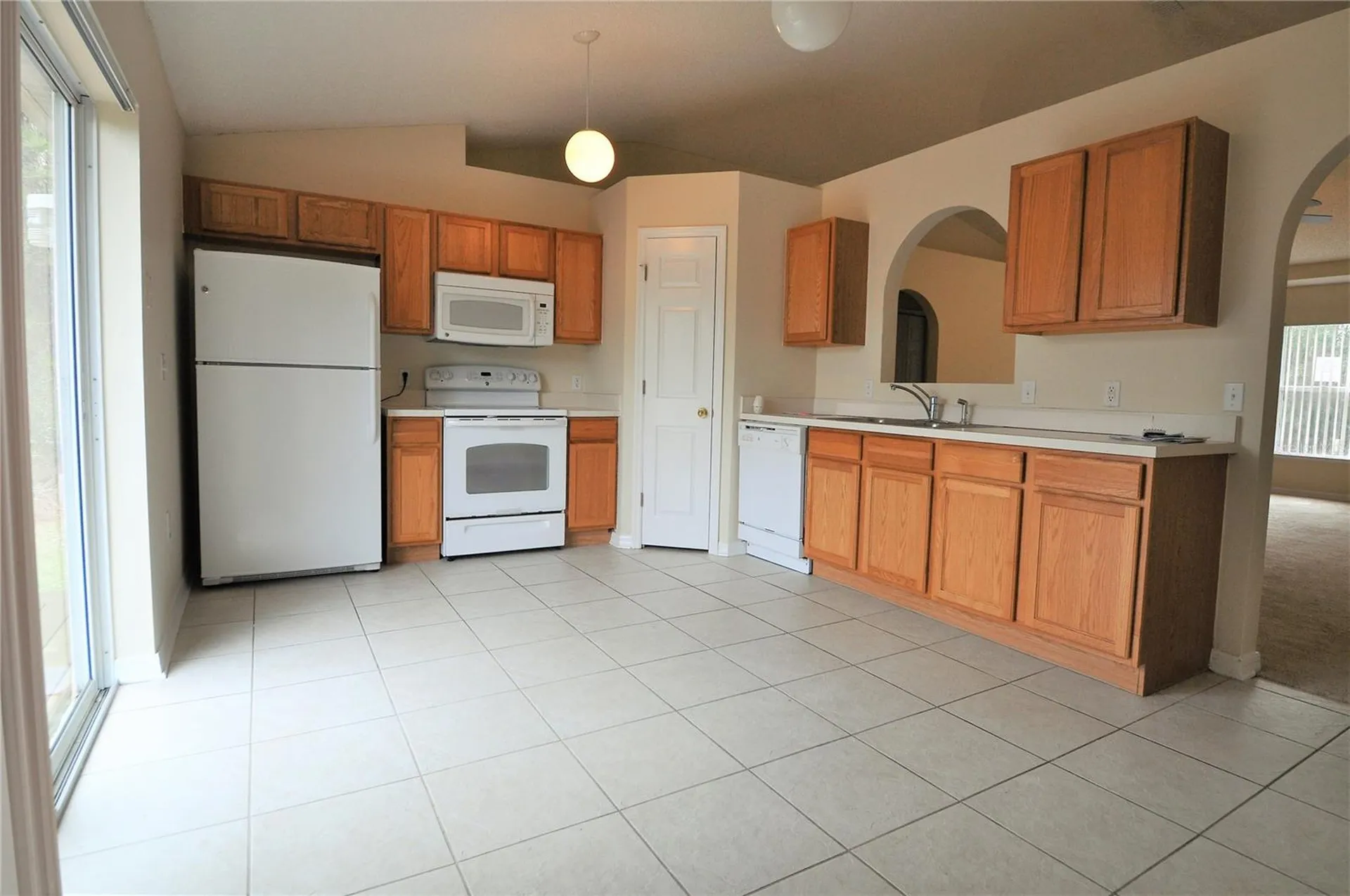 1896 Van Allen Circle Deltona FL 32738