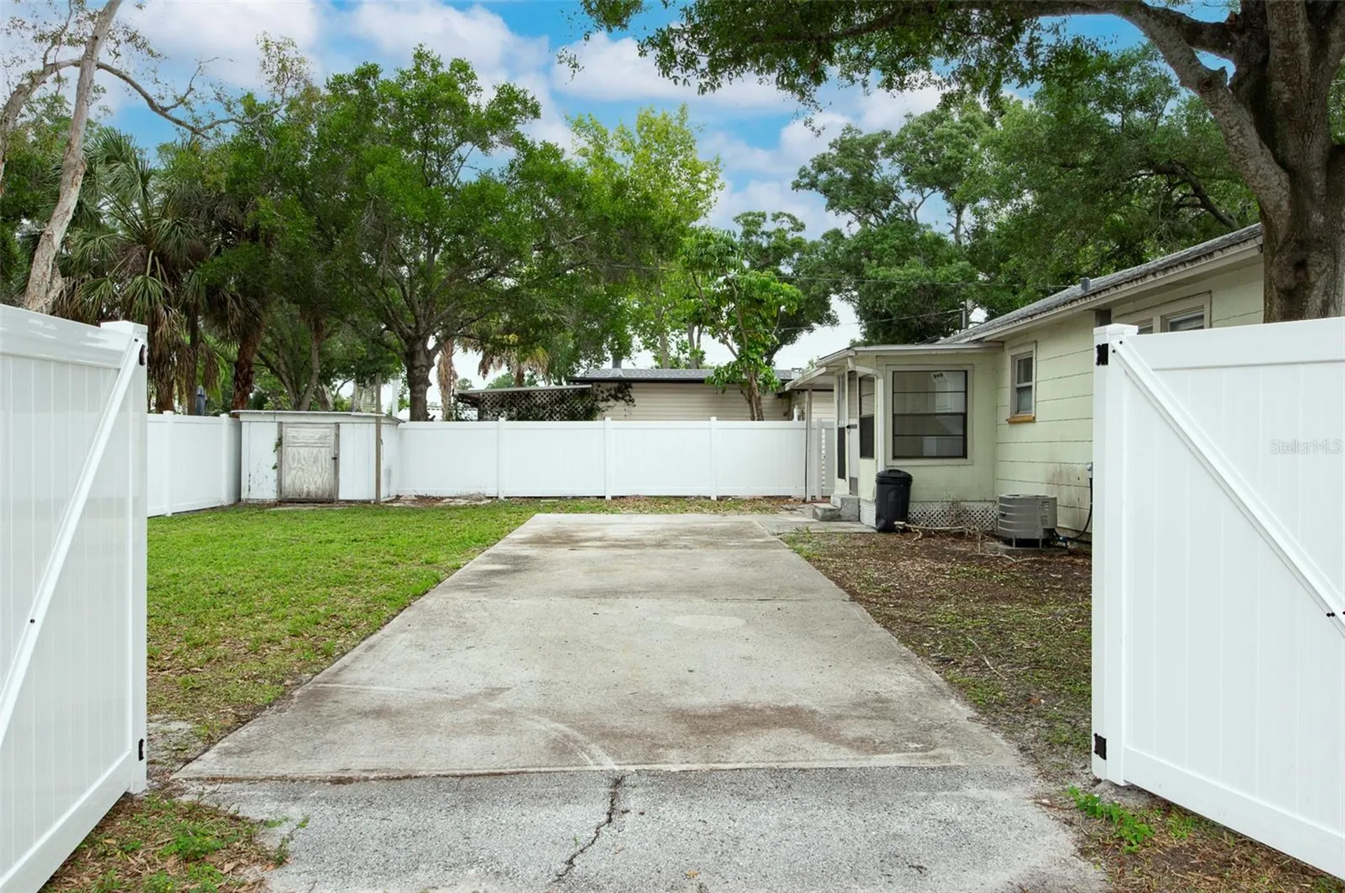 7102 62nd Street N Pinellas Park FL 33781