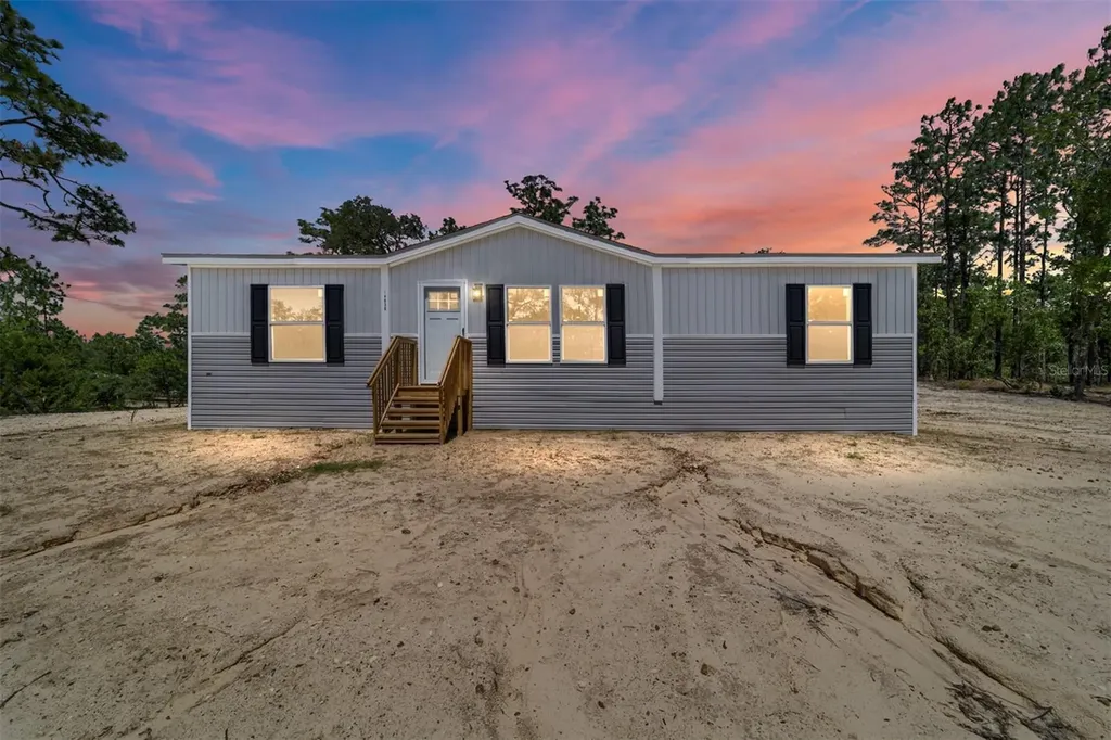 14830 SE 21st Place Morriston FL 32668