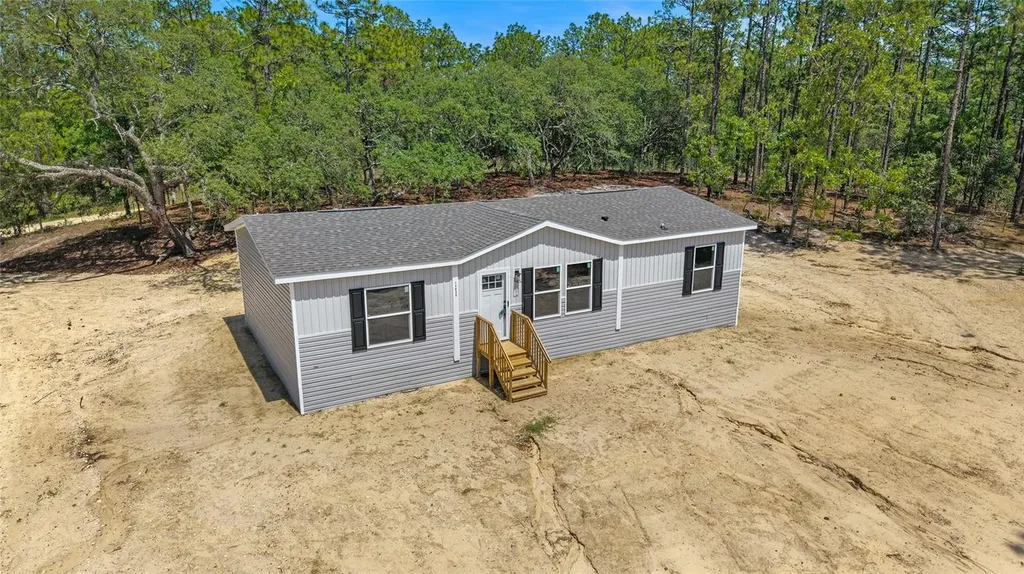 14830 SE 21st Place Morriston FL 32668