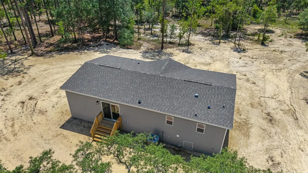 14830 SE 21st Place Morriston FL 32668
