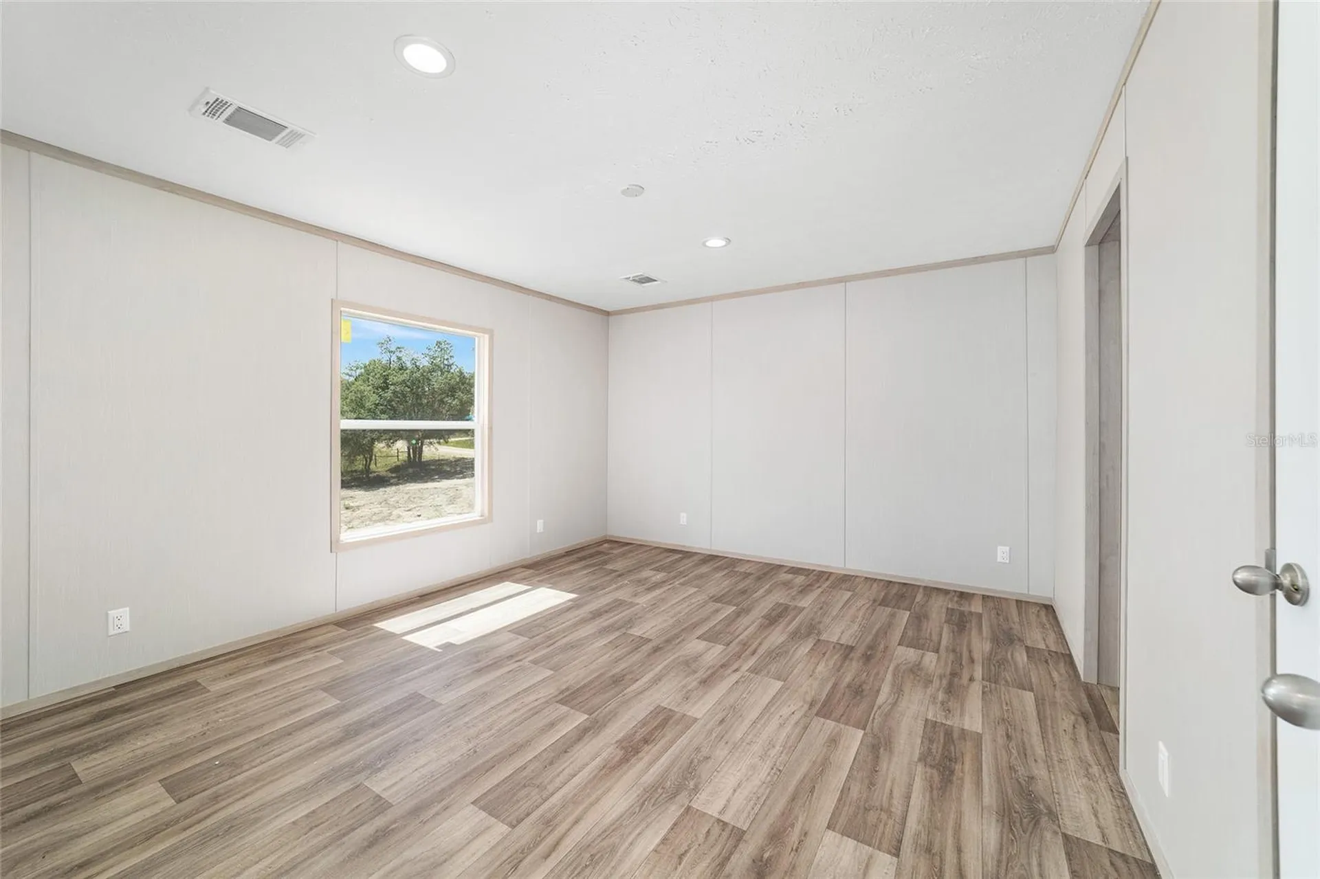 14830 SE 21st Place Morriston FL 32668