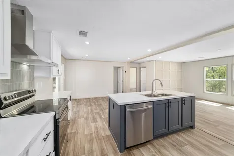 14830 SE 21st Place Morriston FL 32668