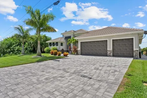 15672 Lakeland Circle Port Charlotte FL 33981