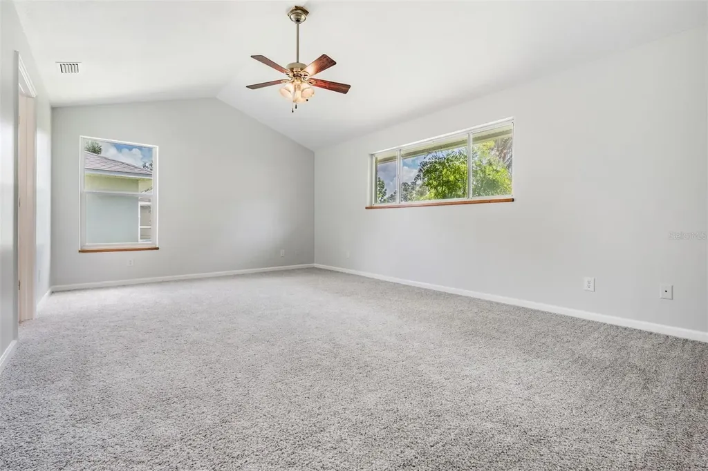 6536 Northlake Drive Zephyrhills FL 33542