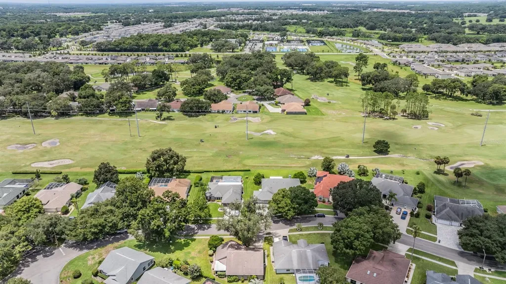 6536 Northlake Drive Zephyrhills FL 33542