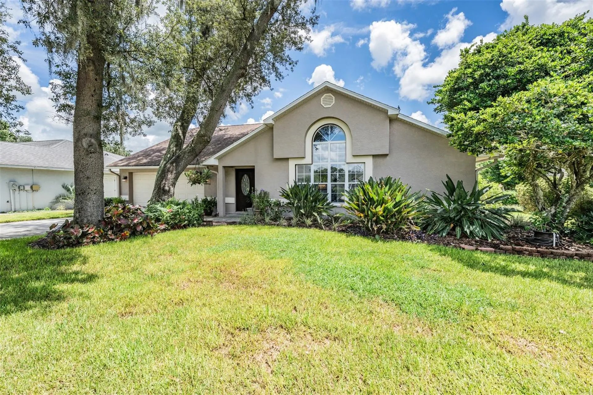 6536 Northlake Drive Zephyrhills FL 33542