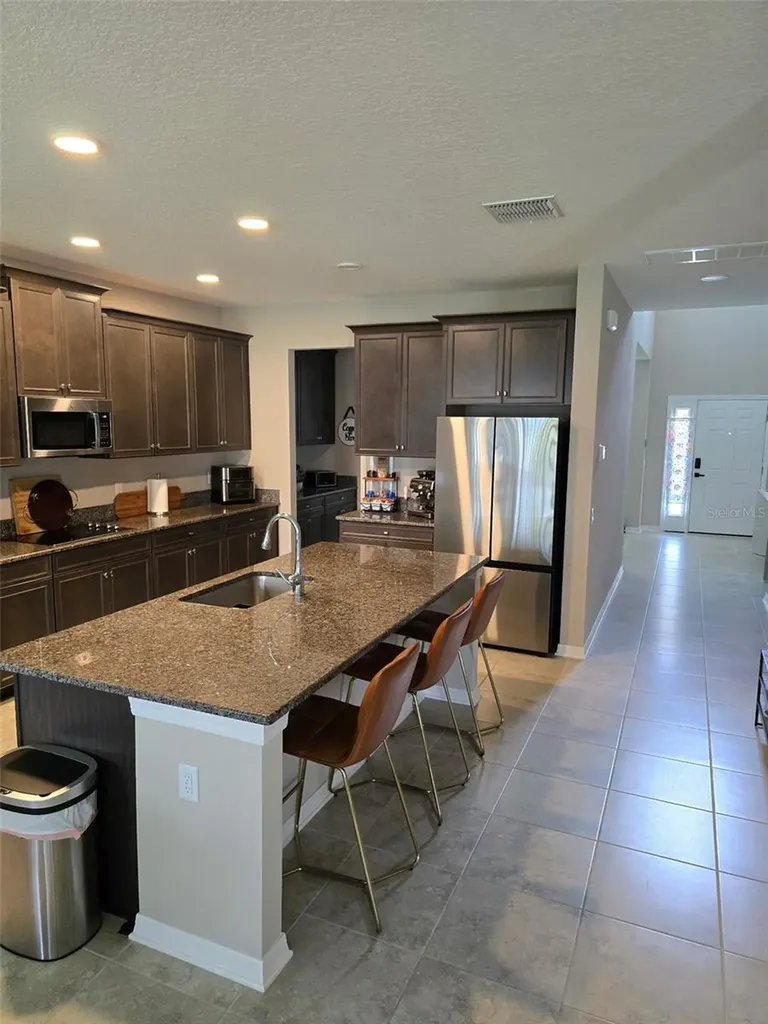 2950 Adams Cross Drive Zephyrhills FL 33540