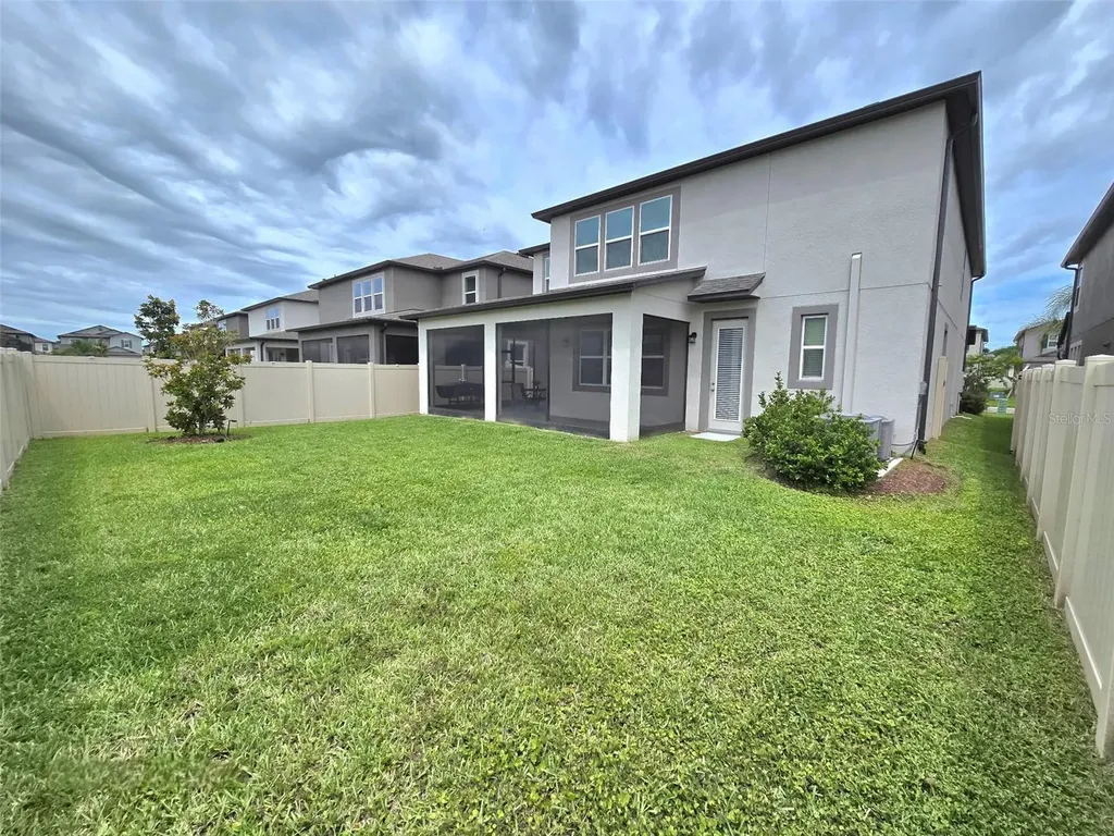 2950 Adams Cross Drive Zephyrhills FL 33540