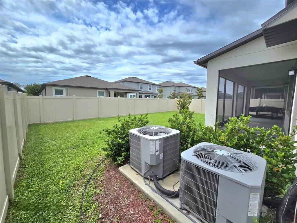 2950 Adams Cross Drive Zephyrhills FL 33540