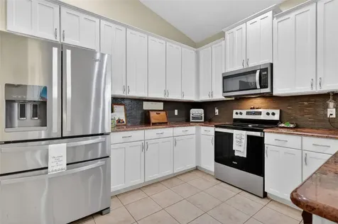 8051 Saint James Way Mount Dora FL 32757