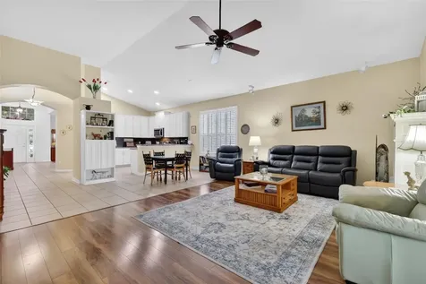 8051 Saint James Way Mount Dora FL 32757