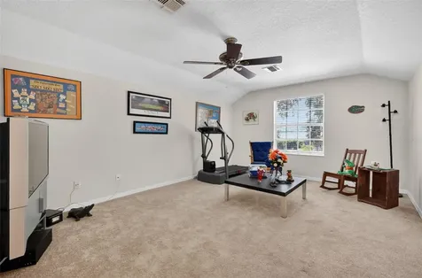 8051 Saint James Way Mount Dora FL 32757