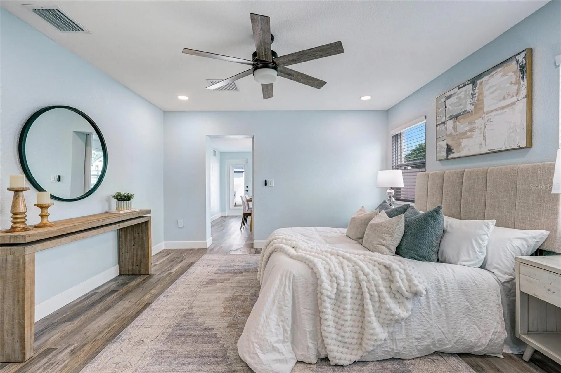 9725 48th Place N St Petersburg FL 33708