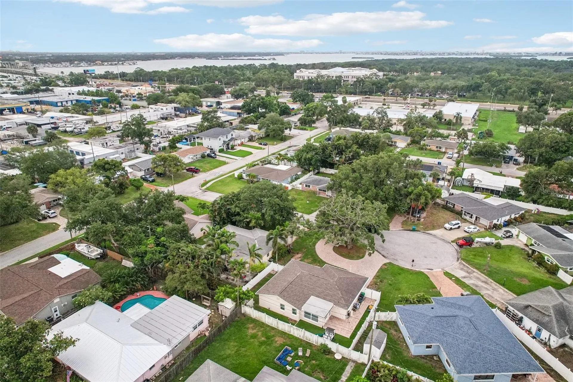 9725 48th Place N St Petersburg FL 33708