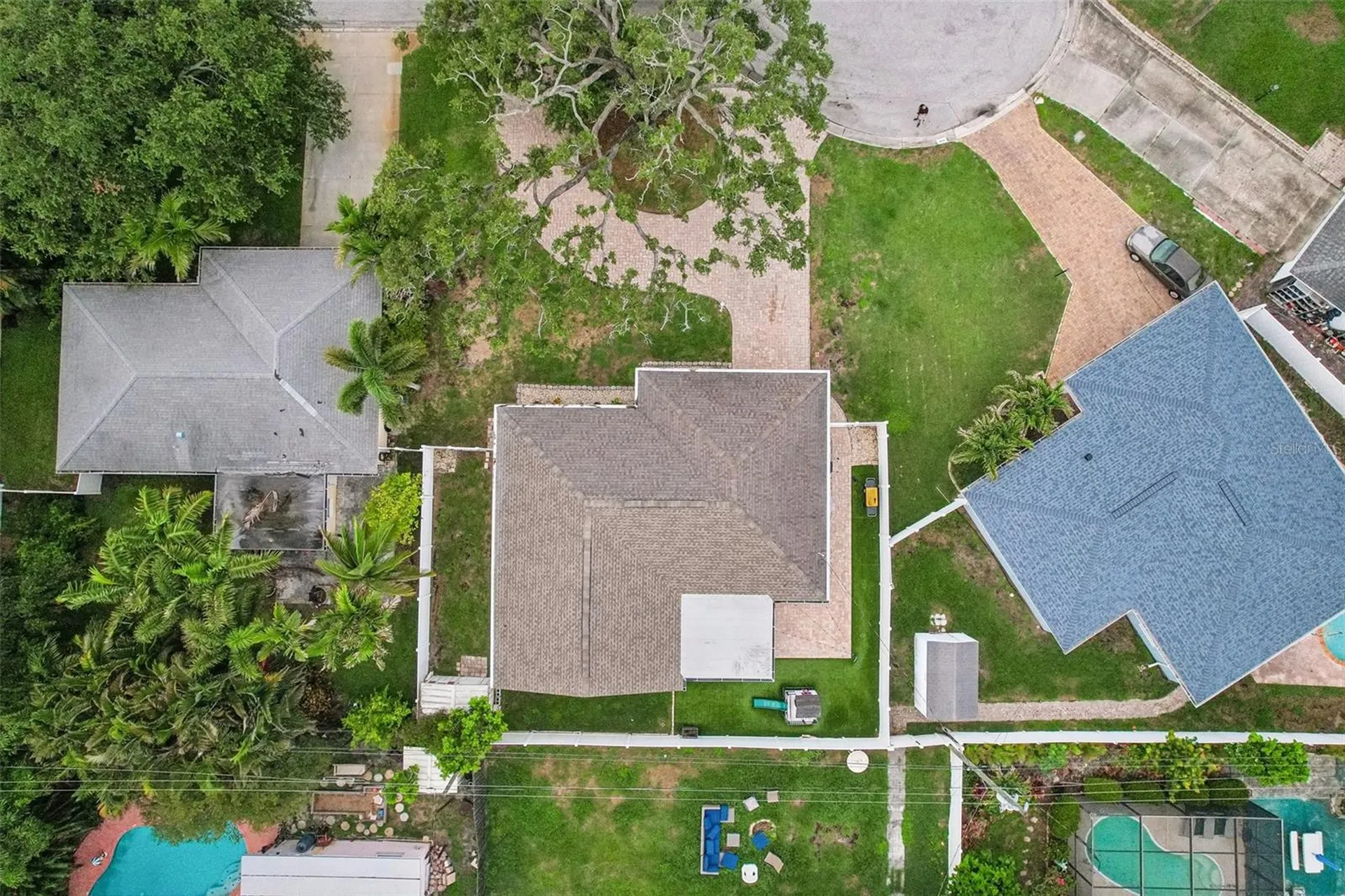 9725 48th Place N St Petersburg FL 33708