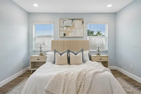 9725 48th Place N St Petersburg FL 33708