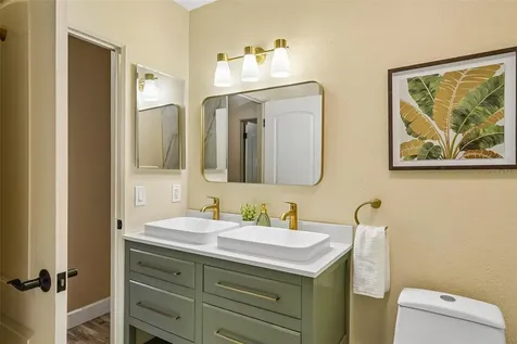 9725 48th Place N St Petersburg FL 33708