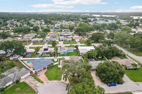 9725 48th Place N St Petersburg FL 33708
