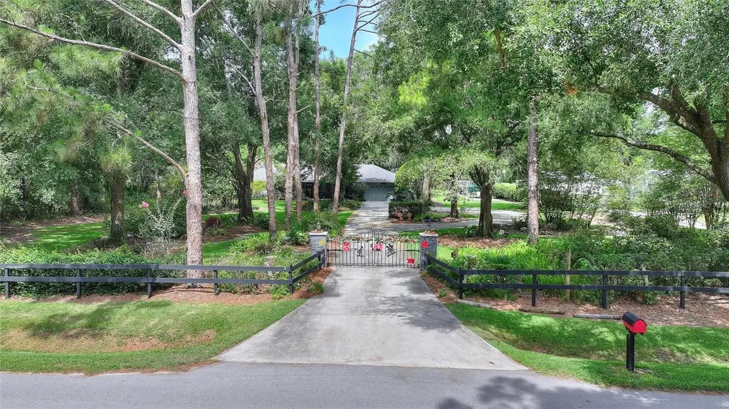 7 Lake Arrowhead Drive Winter Haven FL 33880
