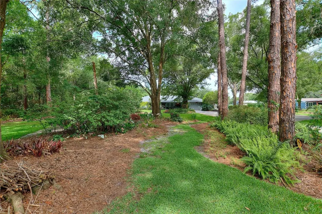 7 Lake Arrowhead Drive Winter Haven FL 33880