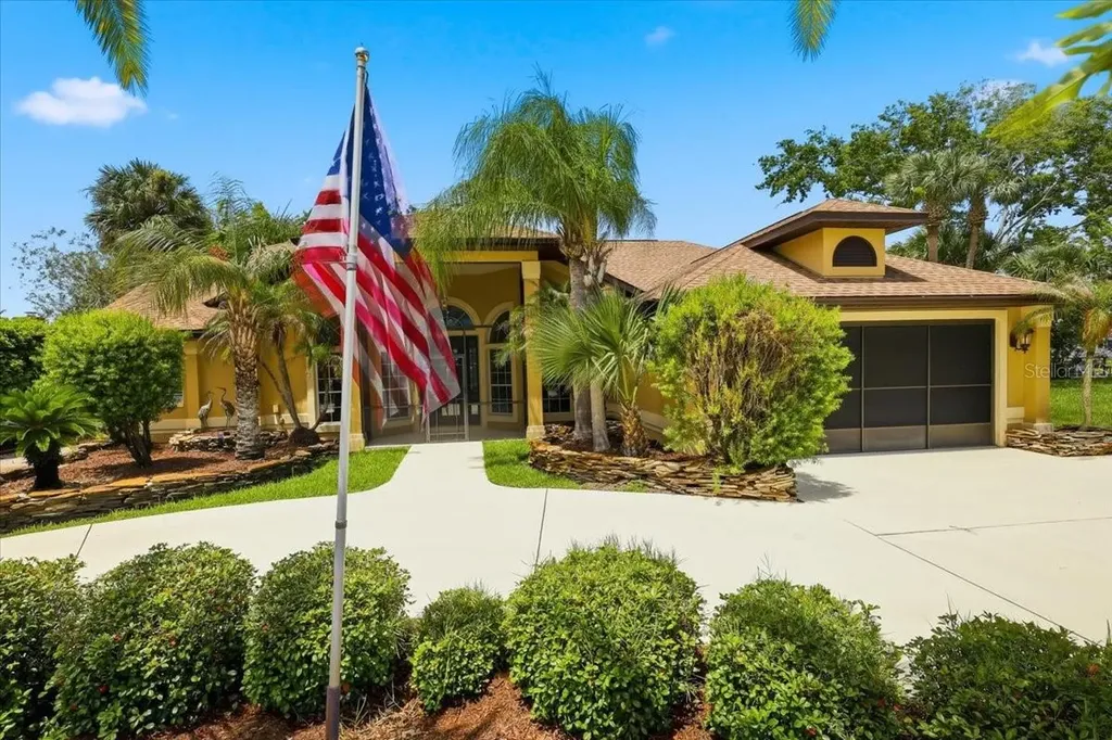 25 Cottonwood Court Palm Coast FL 32137