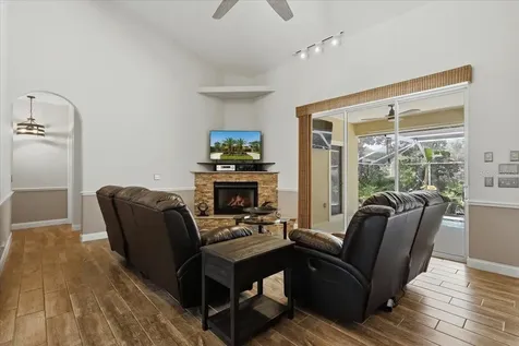 25 Cottonwood Court Palm Coast FL 32137