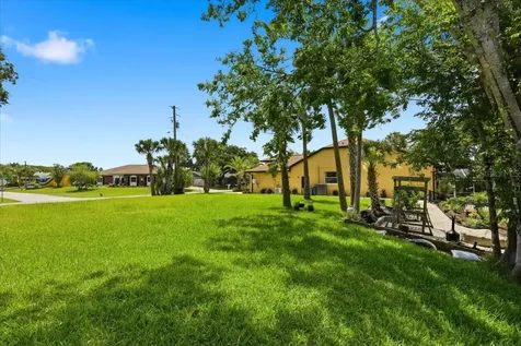 25 Cottonwood Court Palm Coast FL 32137