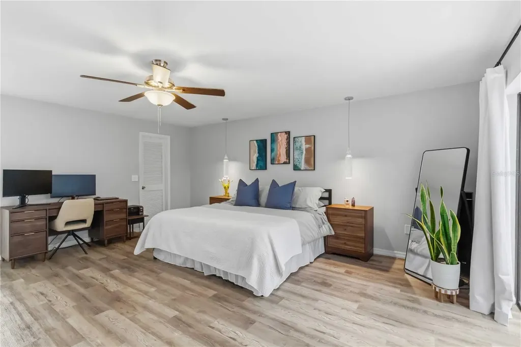 3689 Gleneagle Drive Sarasota FL 34238