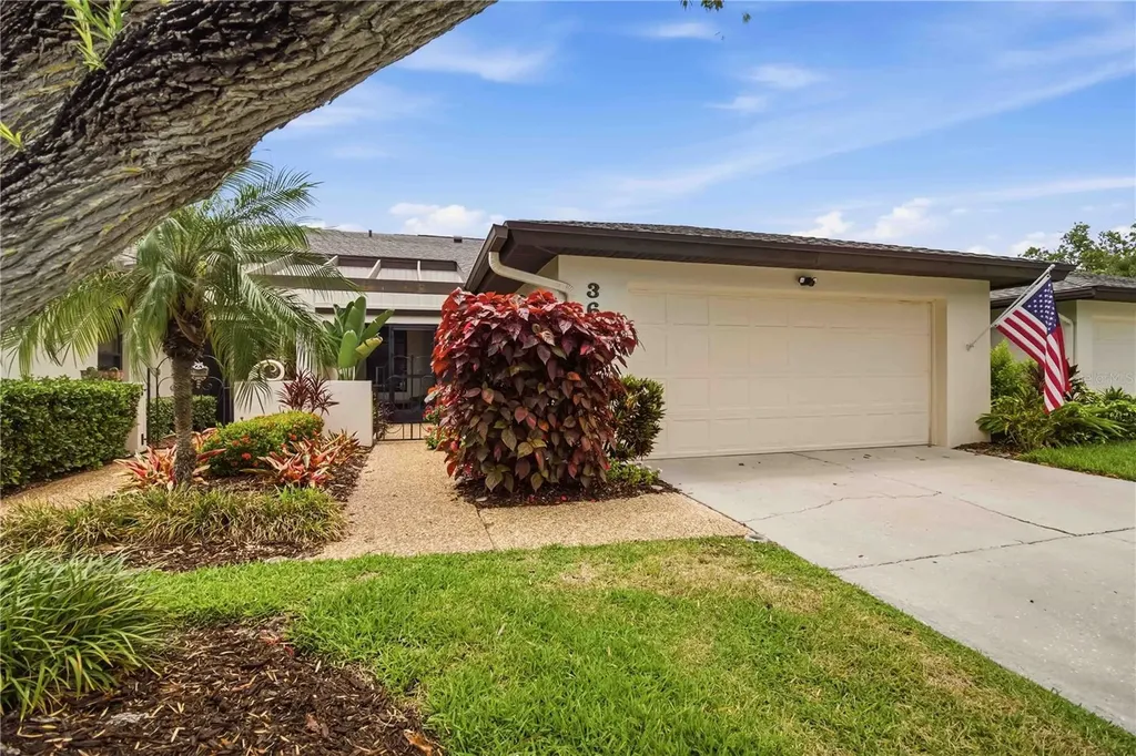 3689 Gleneagle Drive Sarasota FL 34238