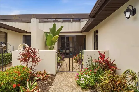 3689 Gleneagle Drive Sarasota FL 34238