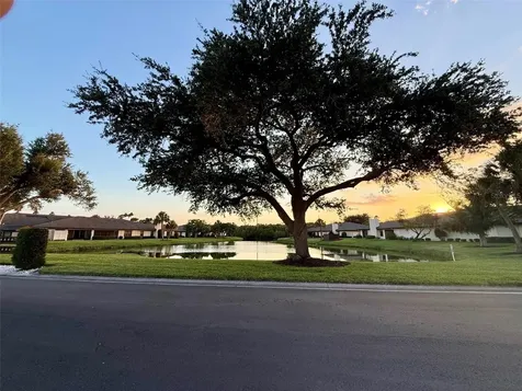 3689 Gleneagle Drive Sarasota FL 34238