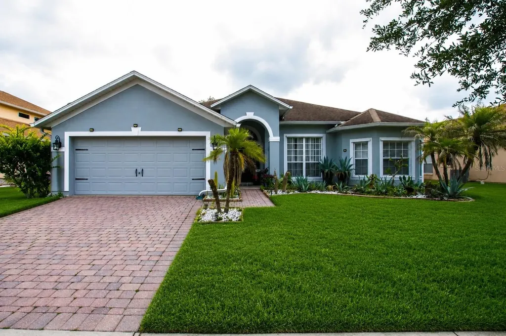 2711 Patrician Circle Kissimmee FL 34746