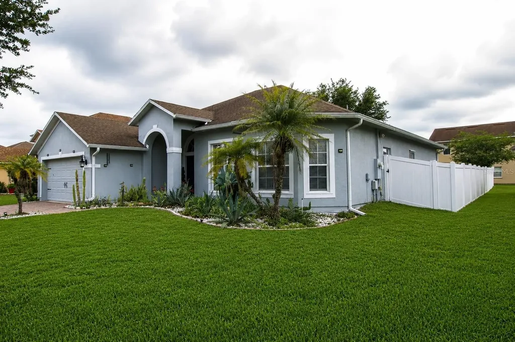 2711 Patrician Circle Kissimmee FL 34746