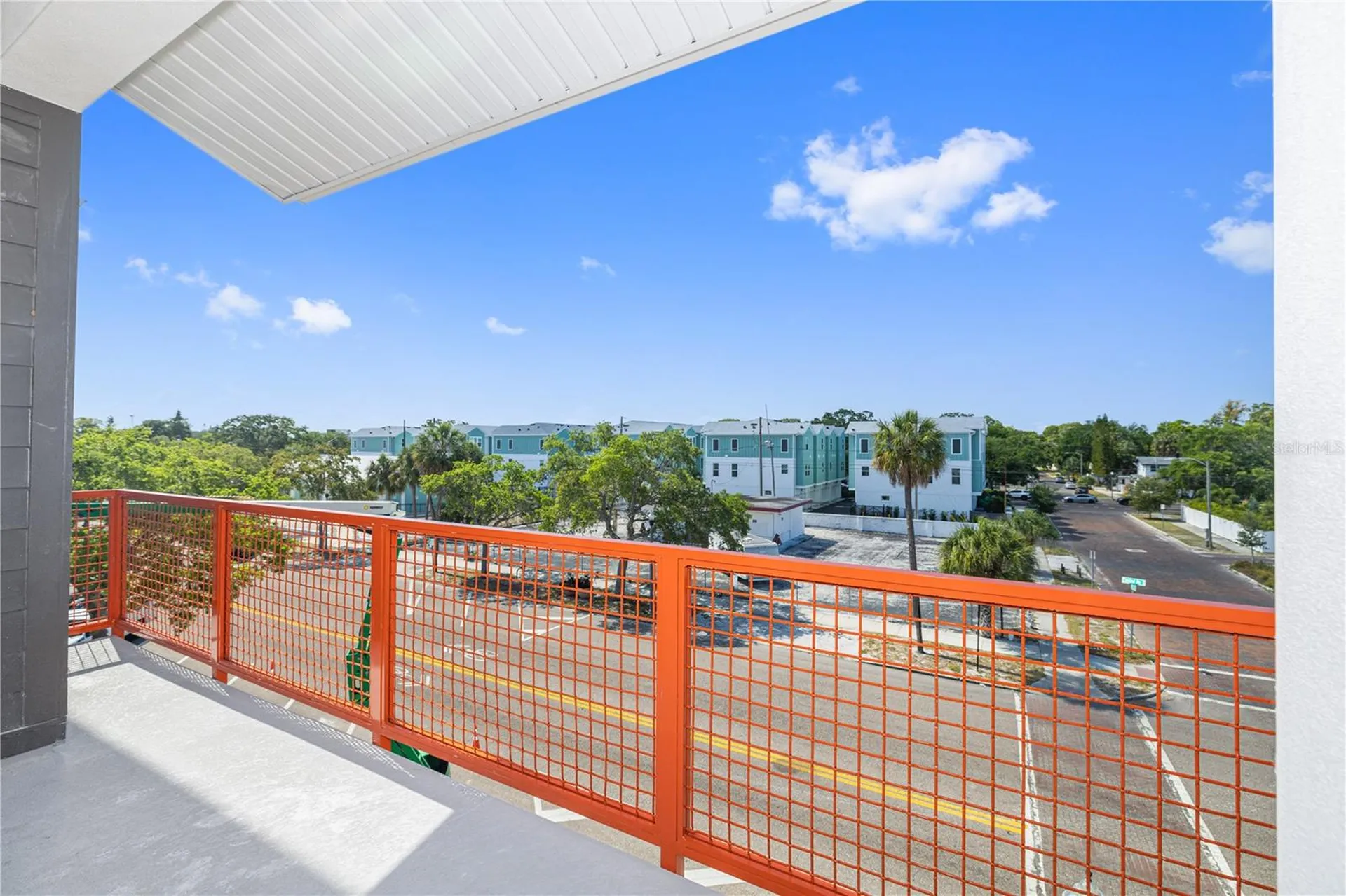 17 29th Street N St Petersburg FL 33713