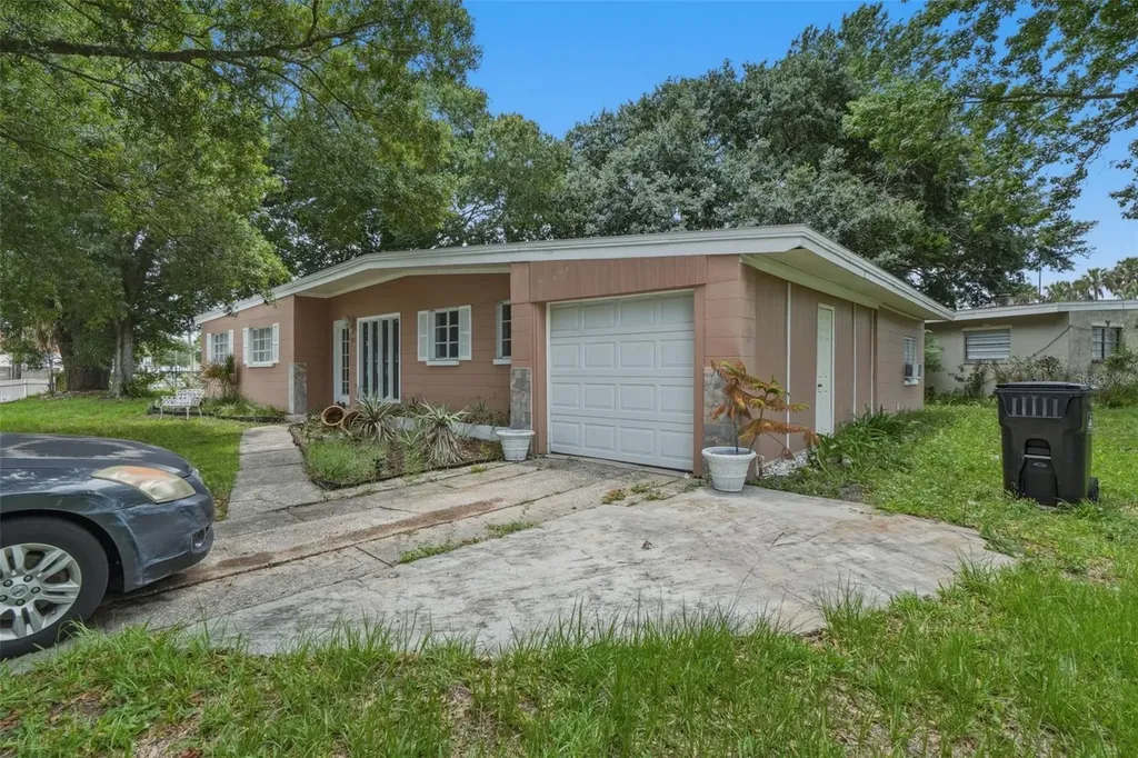 301 Verbena Drive Orlando FL 32807