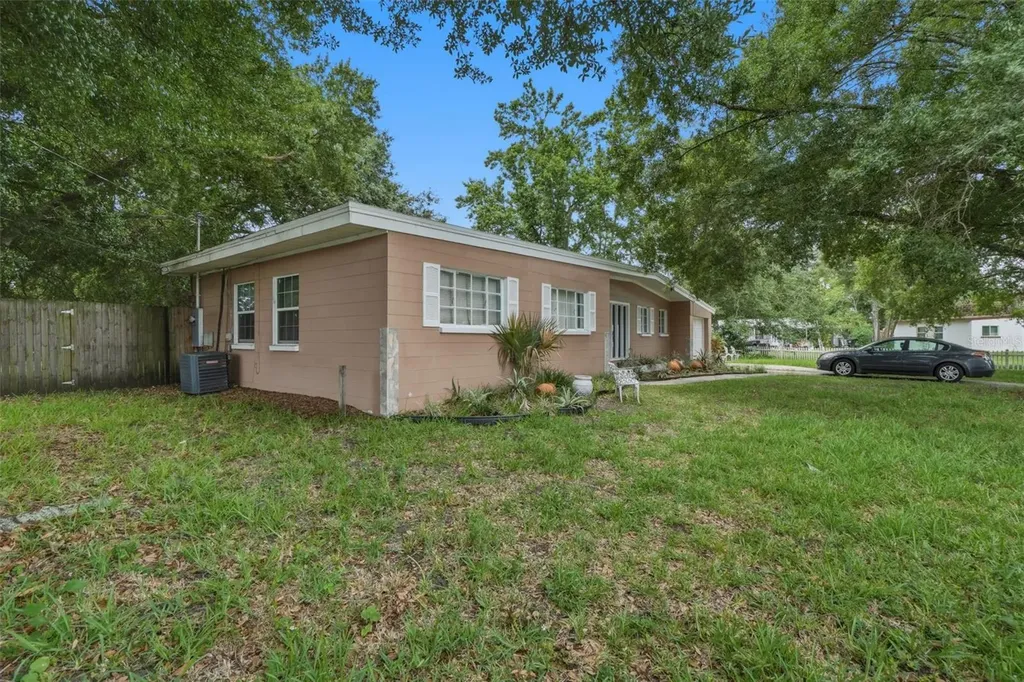 301 Verbena Drive Orlando FL 32807