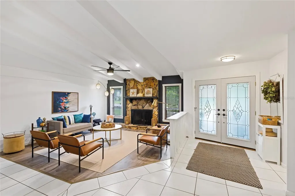10 Arbor Lane Oldsmar FL 34677