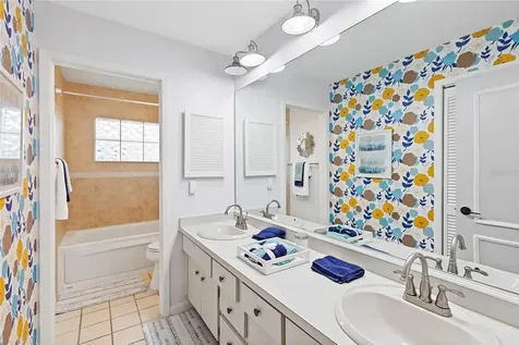 10 Arbor Lane Oldsmar FL 34677