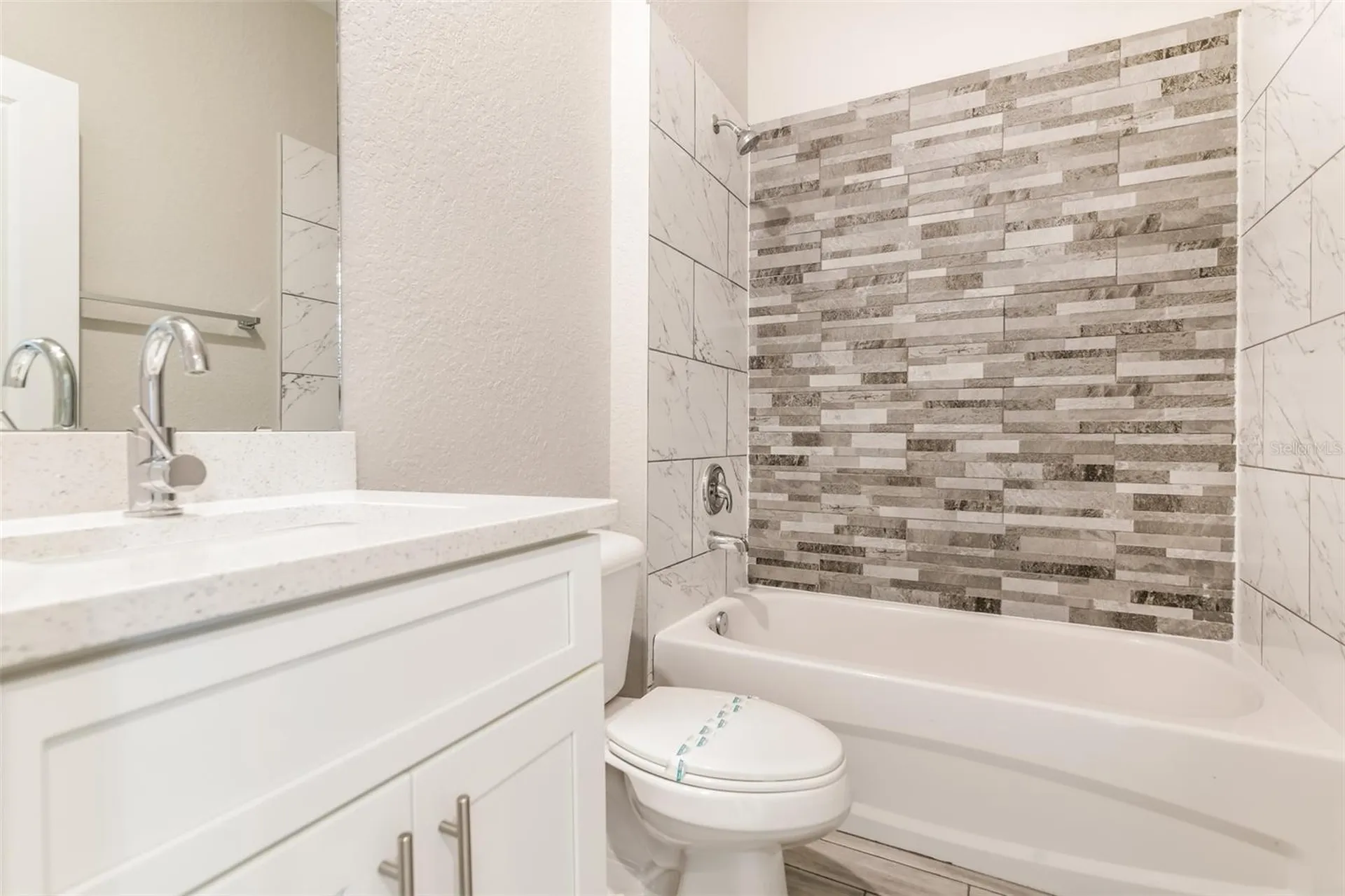 325 Hibiscus Drive Kissimmee FL 34759