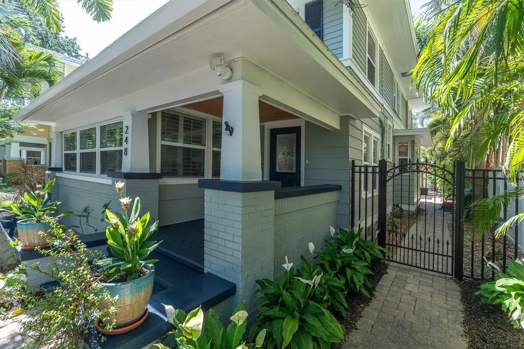 248 14th Avenue NE St Petersburg FL 33701
