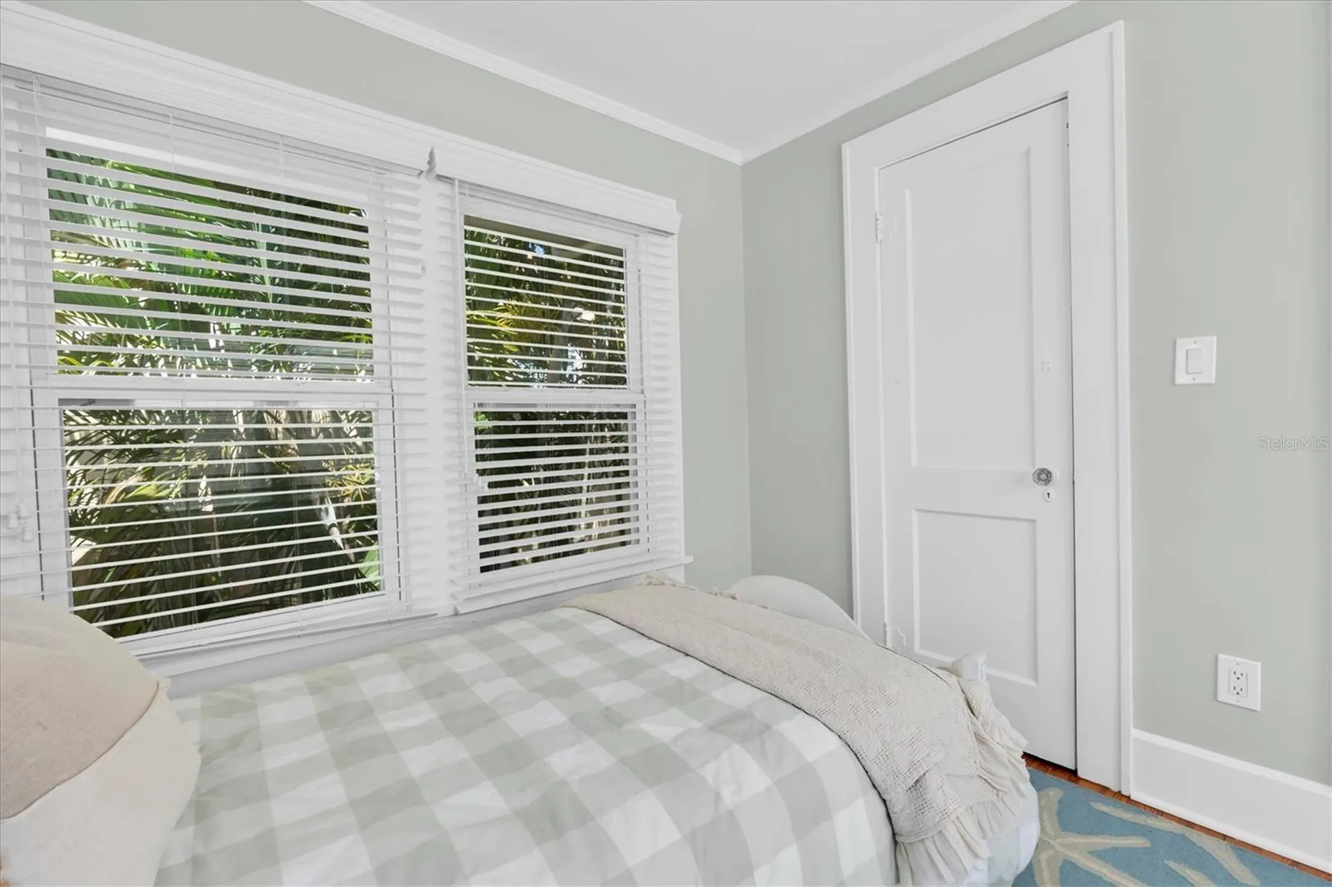 248 14th Avenue NE St Petersburg FL 33701